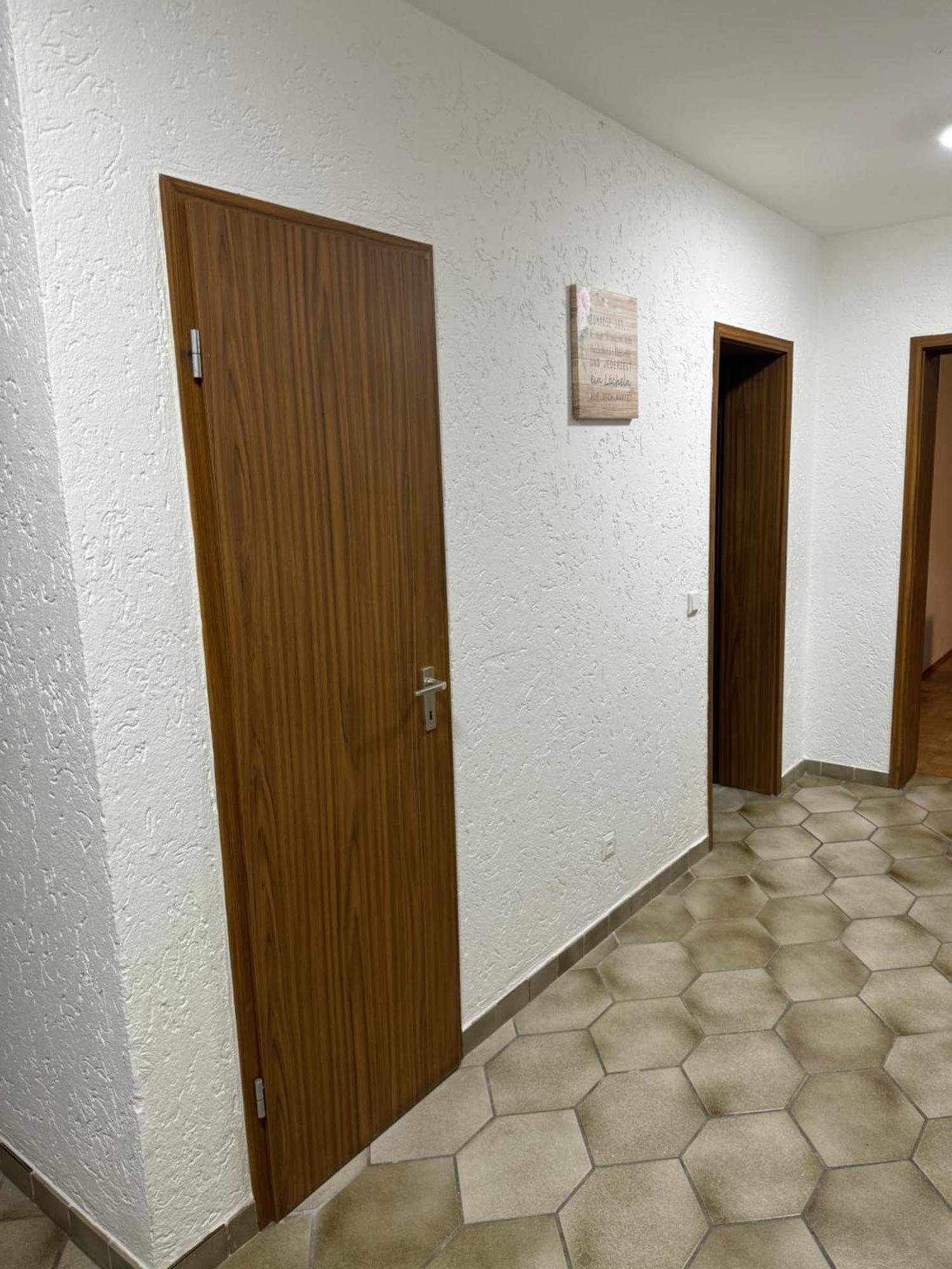 Apartment Laras Voll Ausgestattete Gartenwohnung Mit Wlan Und Tv *